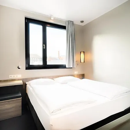 Nuernberg-plaerrer 3*