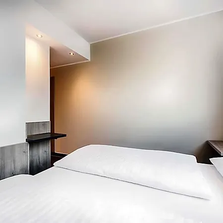 Nuernberg-plaerrer 3*